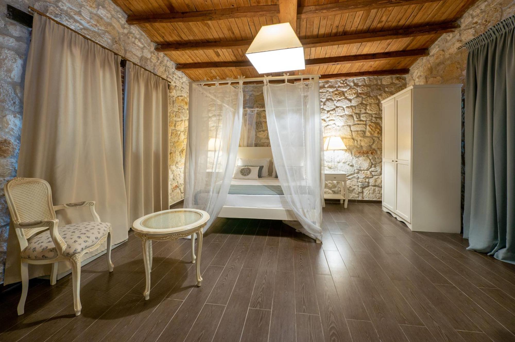 Petrino Eco Village Афитос Екстериор снимка
