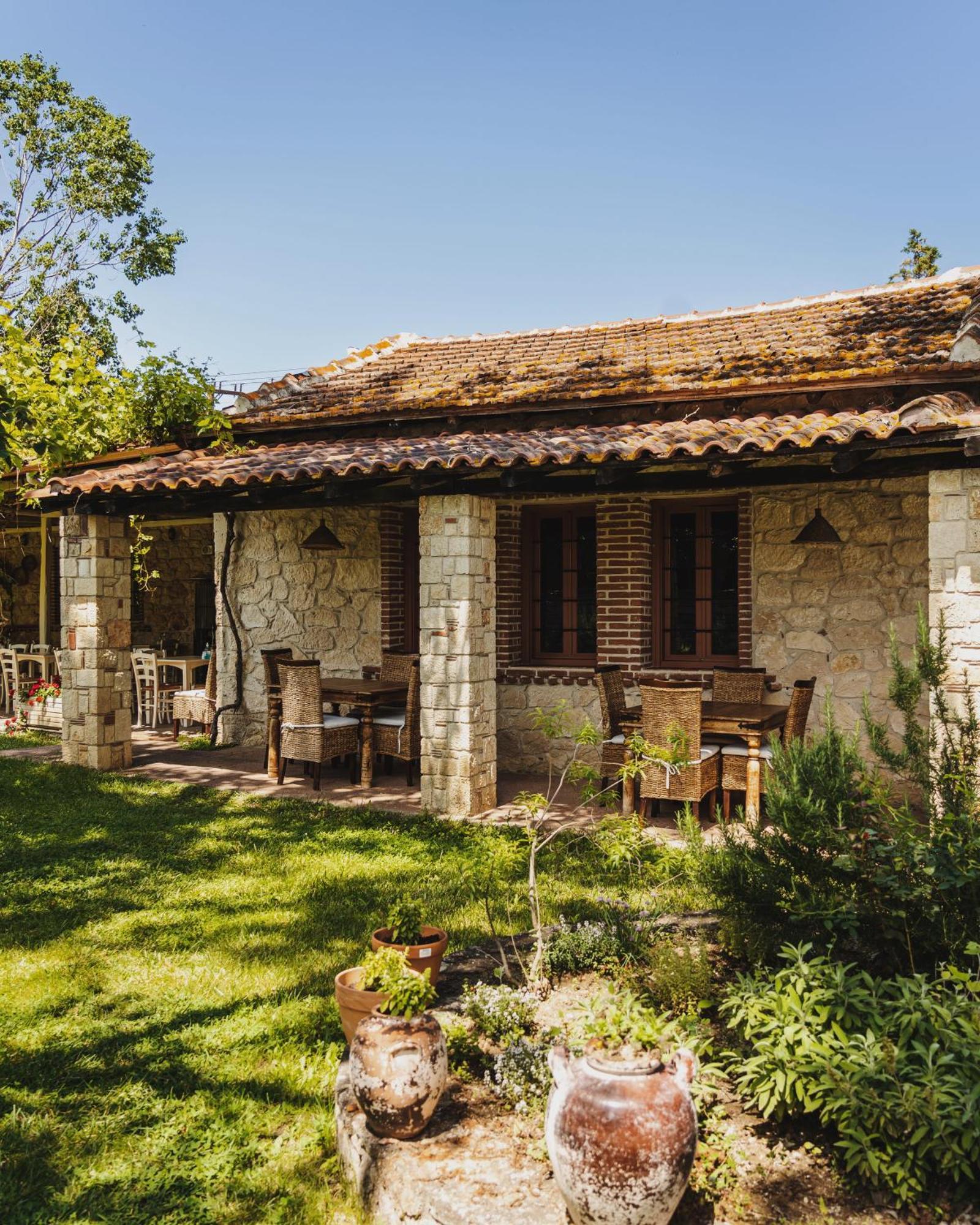Petrino Eco Village Афитос Екстериор снимка