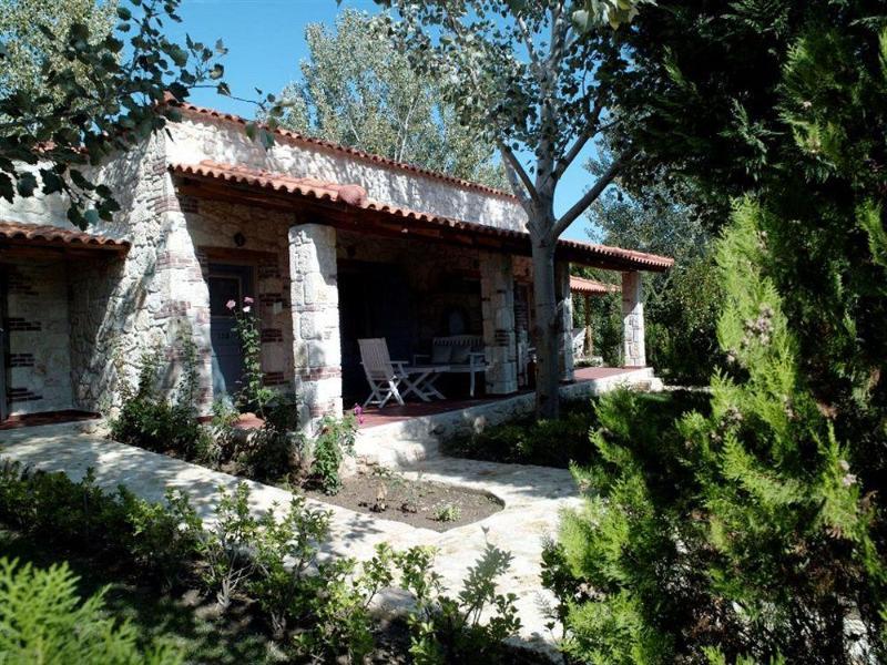 Petrino Eco Village Афитос Екстериор снимка